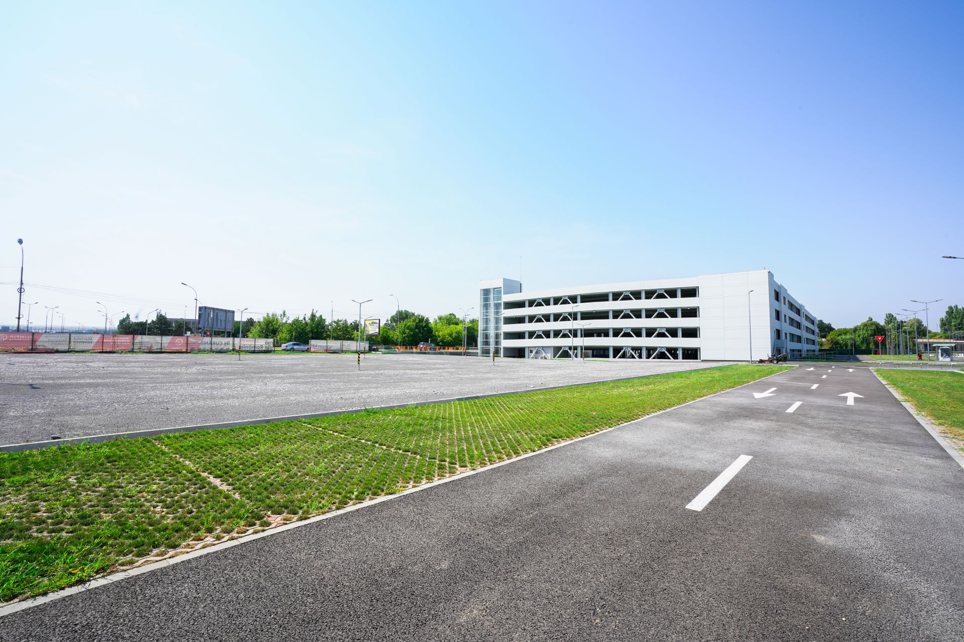 long term parking Otopeni